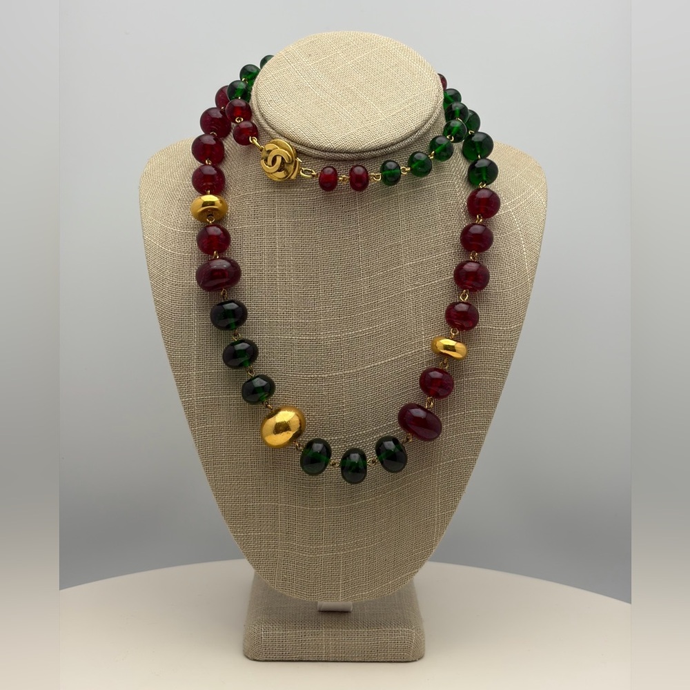 Chanel Gripoix Red Green Glass poured beads Vintage Necklace Runway Rare